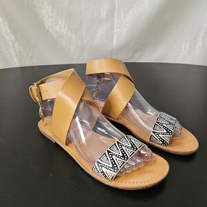 INDIGO RD Aztec Batik Sandals Sz 7.5 Black & White Flats Ankle Strap Boho